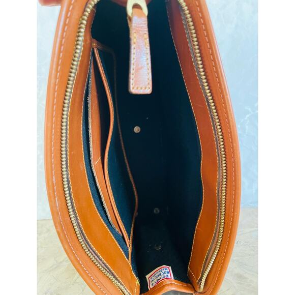 Vtg DOONEY & BOURKE all weather leather AWL small slim shoulder bag - Picture 9 of 9